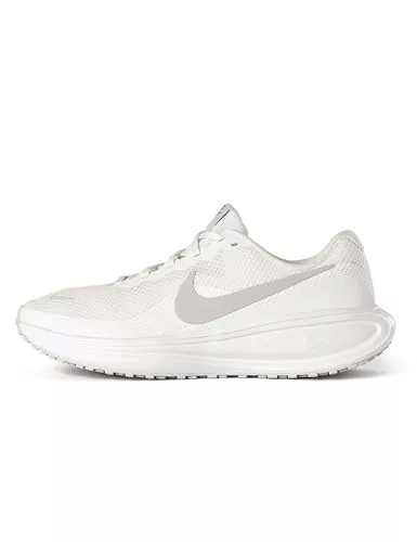 Nike Revolution 8 Sneaker