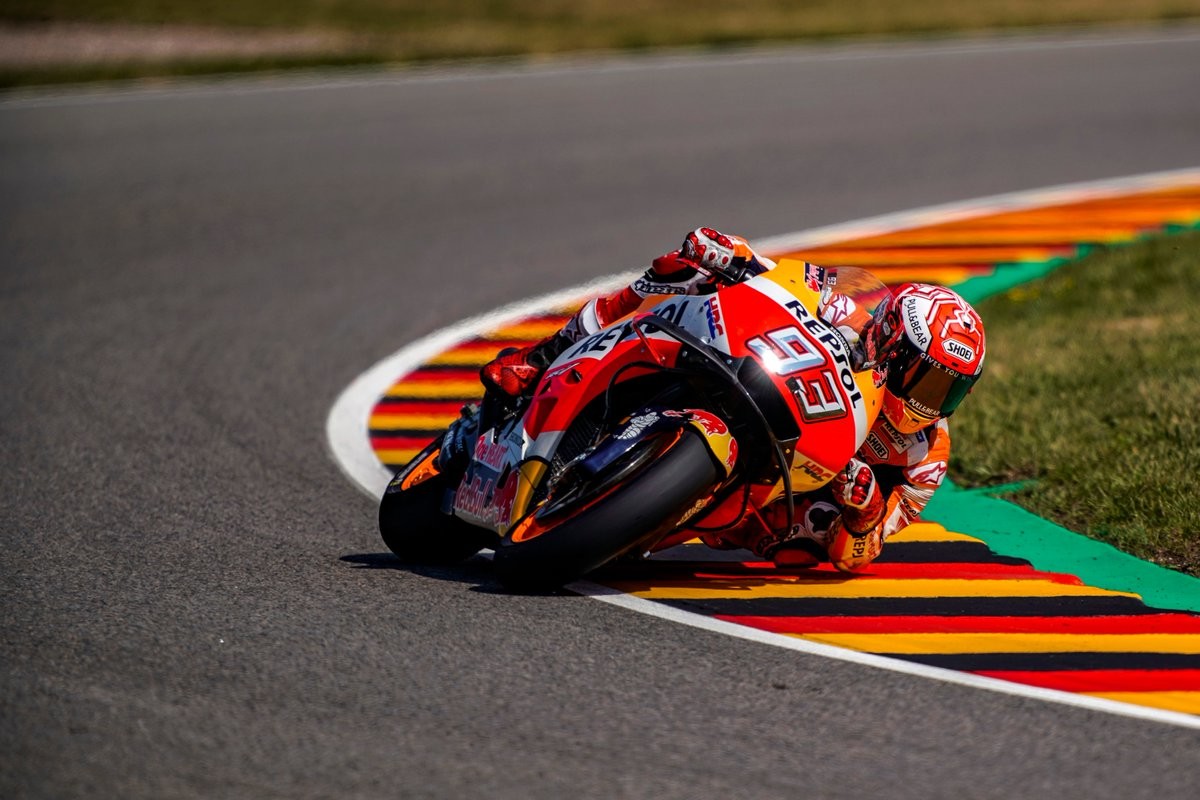 ¡Y van nueve! Marc Márquez se lleva la pole en el GP de Alemania con un nuevo récord en Sachsenring