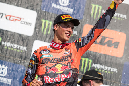 ¡Histórico! Jorge Prado ya es Campeón del Mundo de MX2 debido a una lesión de Pauls Jonass