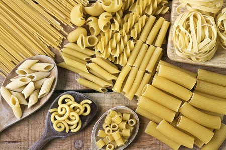 La pasta party previa a una maratón: ¿merece la pena ir?