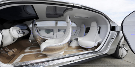 Mercedes-Benz F 015, toma de contacto