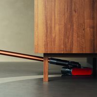 La nueva Dyson PencilWash es mucho más que una simple fregona eléctrica: es una oda al minimalismo