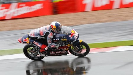 MotoGP Inglaterra 2011: Jonas Folger consigue su primera victoria en 125
