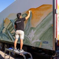Esta pintura absorbe el CO₂ como los árboles, y apunta a revolucionar el futuro de las emisiones en el transporte 