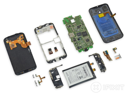 Motorola Moto X recibe su sesión de disección en iFixit