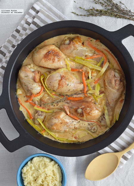 Fricasé de pollo al vermut. Receta para un pollo en salsa diferente