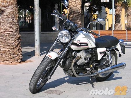 Moto Guzzi V7 Classic