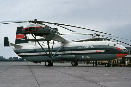 Mil V-12 no Aeroporto de Groningen em 1971