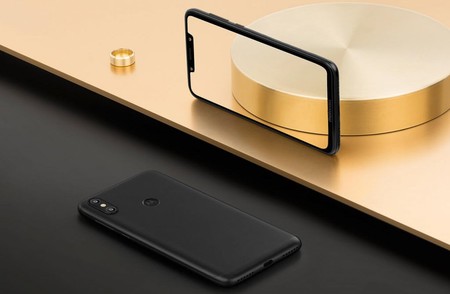 Motorola Moto P30 Note: 6,2 pulgadas con 'notch', 5.000 mAh de batería y hasta 6GB de RAM por menos de 300 euros