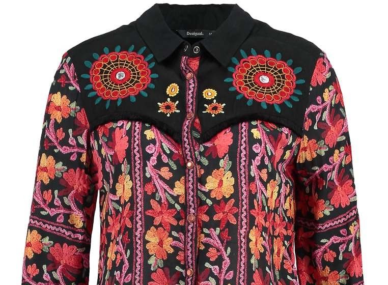 40% de descuento en la camisa para mujer de Desigual Simba 40% de descuento en la camisa para mujer de Desigual Simba