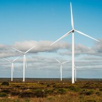 EUA e China disputam mercado de energia na África: um investe em gás e petróleo; o outro, em painéis solares 