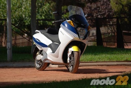 Vectrix VX-1, probamos la moto eléctrica 1/4