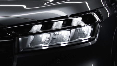 El Suzuki S-Cross 2023 se asoma en este teaser: su nueva generación se presentará este mes