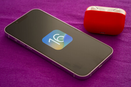 iPhone 14 Plus con iOS 16