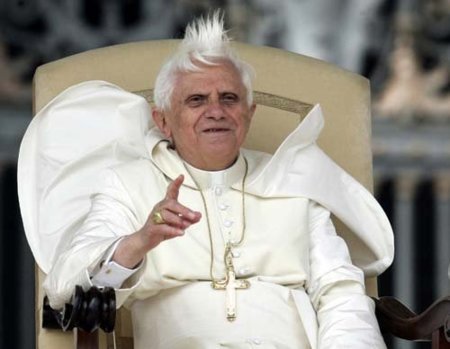 La SGAE absuelve al Papa