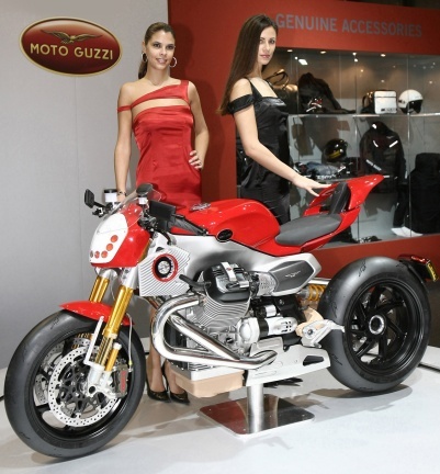 Prototipos Moto Guzzi en el salón EICMA 2009