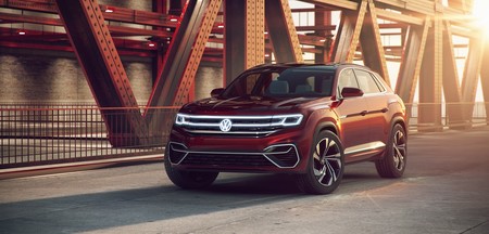 Volkswagen Atlas Cross Sport concept, el T-Roc norteamericano será gigante, híbrido y enchufable