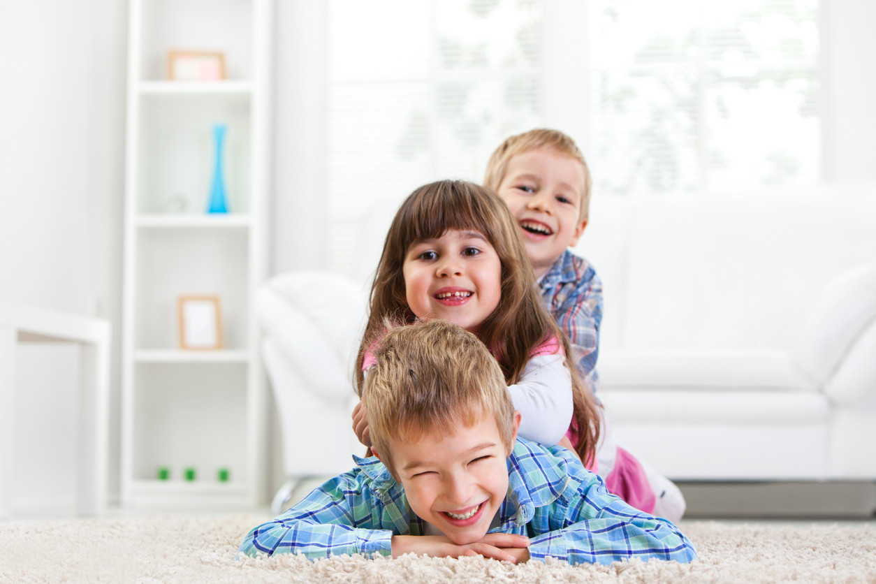 como tratar a un niño celoso de su hermana
