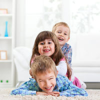 Cómo puede afectar a los hermanos la llegada de un nuevo bebé: nuestra experiencia