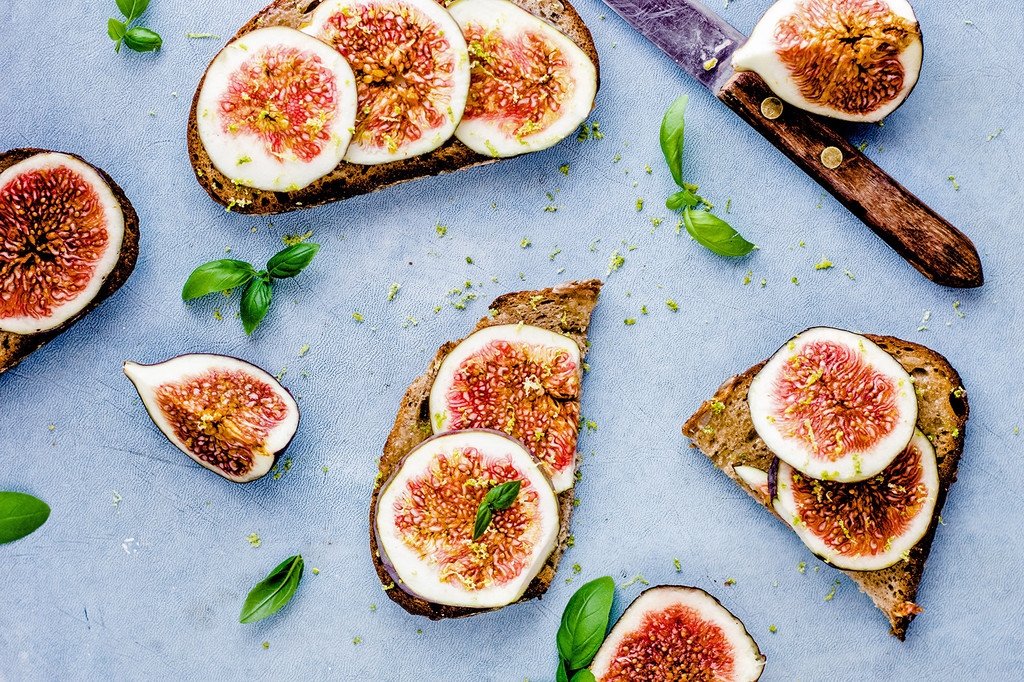 Tres tostas con higos que encantarán y sorprenderán a todos