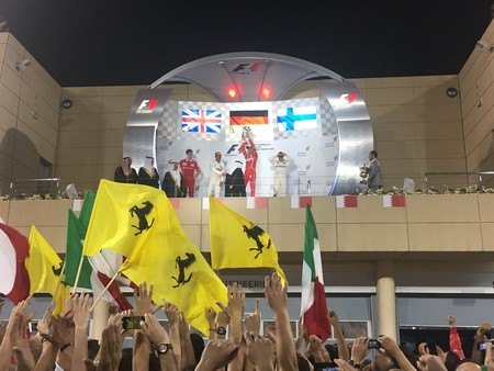 Sebastian Vettel vuelve a imponerse a los Mercedes en el GP de Baréin de F1