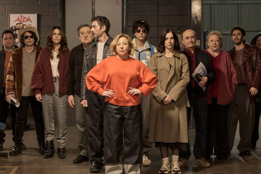 'Aída y vuelta' es el mejor revival de la historia. Paco León no es tonto, y se ríe de todo mientras sorprende abriendo melones con un formato infalible