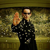 Esta escena de Matrix hizo un chistaco informático muy bueno que acabó convertido en una serie de teorías sobre el destino de Neo 