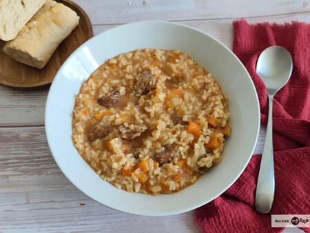Guiso de arroz al estilo argentino: una exquisita receta de cuchara
