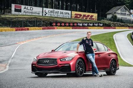 Video: Infiniti Q50 Eau Rouge a prueba en el circuito Spa-Francorchamps