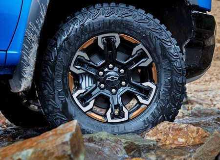 Chevrolet Silverado 2022 1600 18
