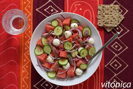17 recetas de ensaladas con frutas de verano, para sumar este alimento a la dieta no sólo con dulces y postres