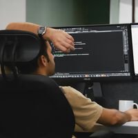 O Vale do Silício não sabe o que fazer com tantos programadores desempregados 