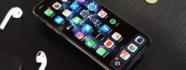 Estoy usando un móvil ‘premium’ de hace seis años en 2025. Ha envejecido tan bien que no volveré a comprarme un gama media 