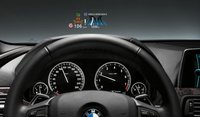 El Head-Up Display de BMW apuesta por el color