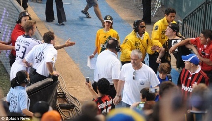 David Beckham abucheado por los seguidores del Galaxy