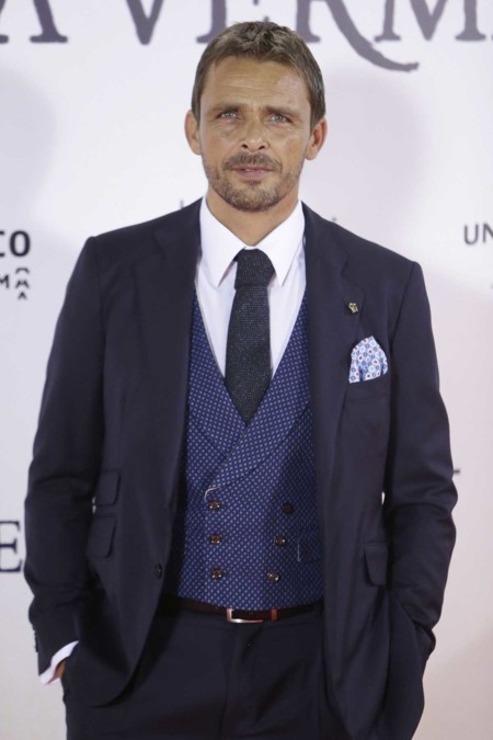 Los famosos españoles sacan sus mejores galas para la premiere de 'Un monstruo viene a verme'