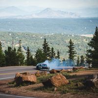 ¡No todo es fácil y bonito! Este vídeo descubre cómo Ken Block prepara en realidad su Gymkhana 10 en Detroit
