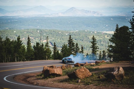 ¡No todo es fácil y bonito! Este vídeo descubre cómo Ken Block prepara en realidad su Gymkhana 10 en Detroit