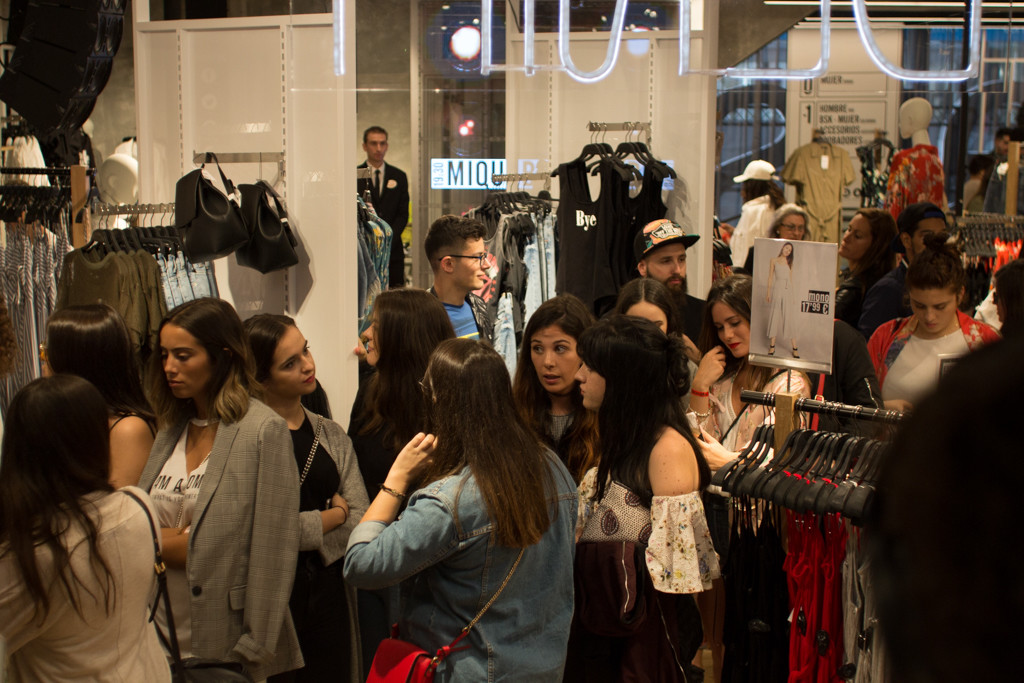 Bershka fiesta inauguración A Coruña