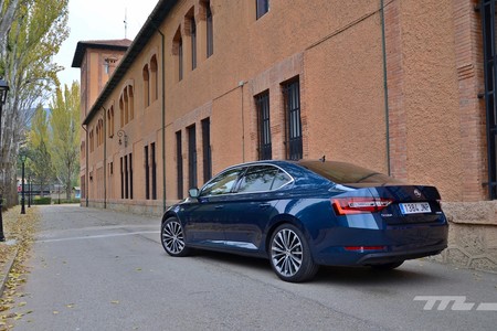 Skoda Superb 2 0 Tdi 150 L K 073