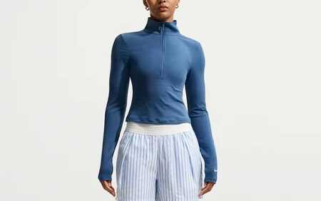 Camiseta Nike Sportswear Chill Knit