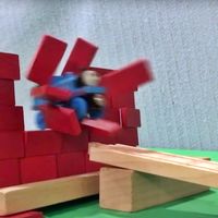 Este vídeo del tren Thomas haciendo acrobacias a lo Ken Block es lo más brillante que verás hoy 