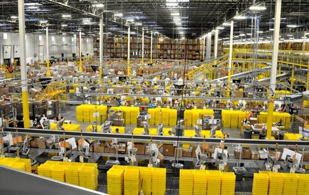 Sin que nos hayamos dado cuenta, Amazon ha emprendido el camino hacia el coche autónomo