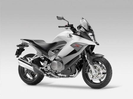 La Honda Crossrunner llega a los concesionarios