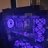 “A sala parecia uma sauna”: para evitar derreter na frente do PC e de sua RTX 5090, esse gamer criou um sistema de resfriamento genial 