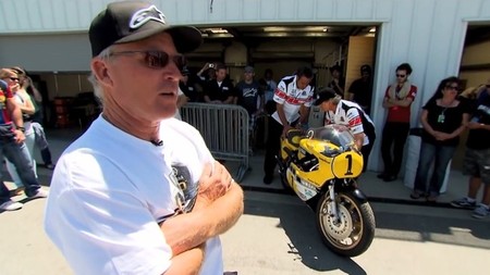 Kenny Roberts con la Yamaha YZR500 en Laguna Seca