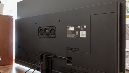 Trasera del Panasonic Z90B