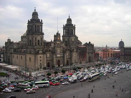 México busca reactivar el turismo de la mano de personajes famosos