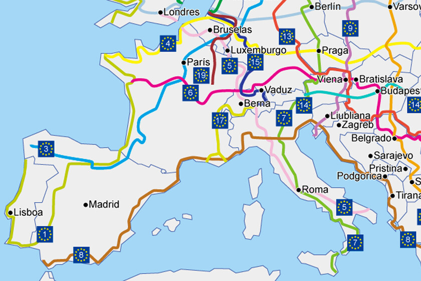 Todas las capitales europeas están unidas por la red ciclista del continente, EuroVelo. Todas menos Madrid