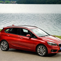 Nos gusta conducir, pero dos de cada tres BMW Serie 2 vendidos es un monovolumen de tracción delantera